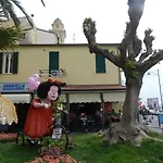 Sea View, In The Old Town Santo Stefano al Mare