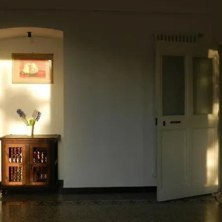 Sea View, In The Old Town Apartment *