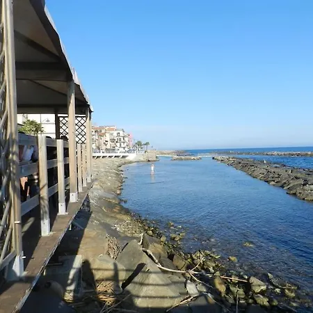 Sea View, In The Old Town * 산토스테파노알마레