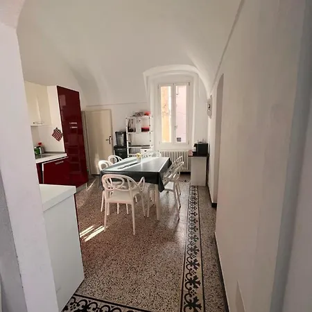 Sea View, In The Old Town Apartment *