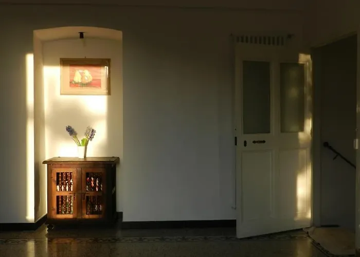 Sea View, In The Old Town Apartment *