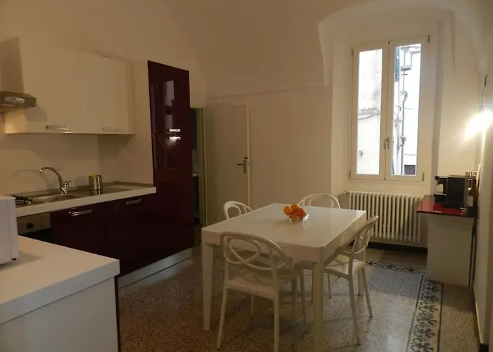 Sea View, In The Old Town